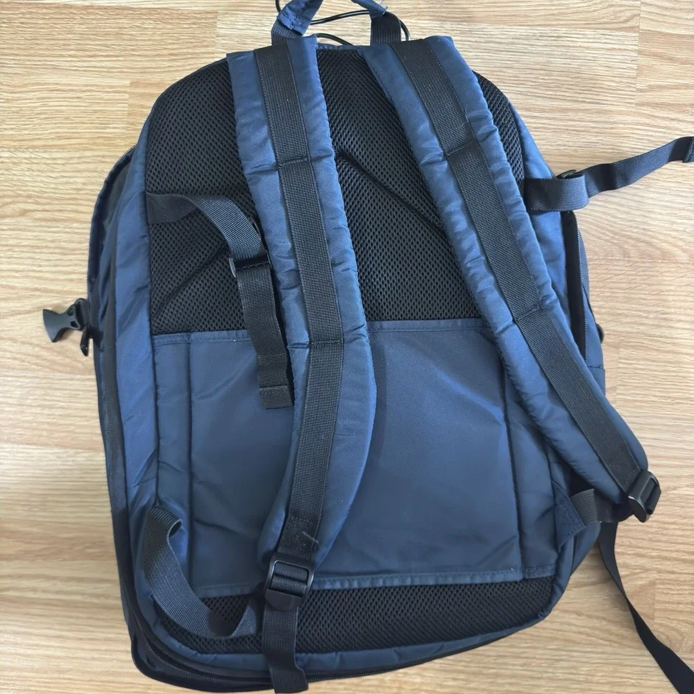 Duchamp London Getaway Expandable Travel Backpack Suitcase Carry-On Blue Broken